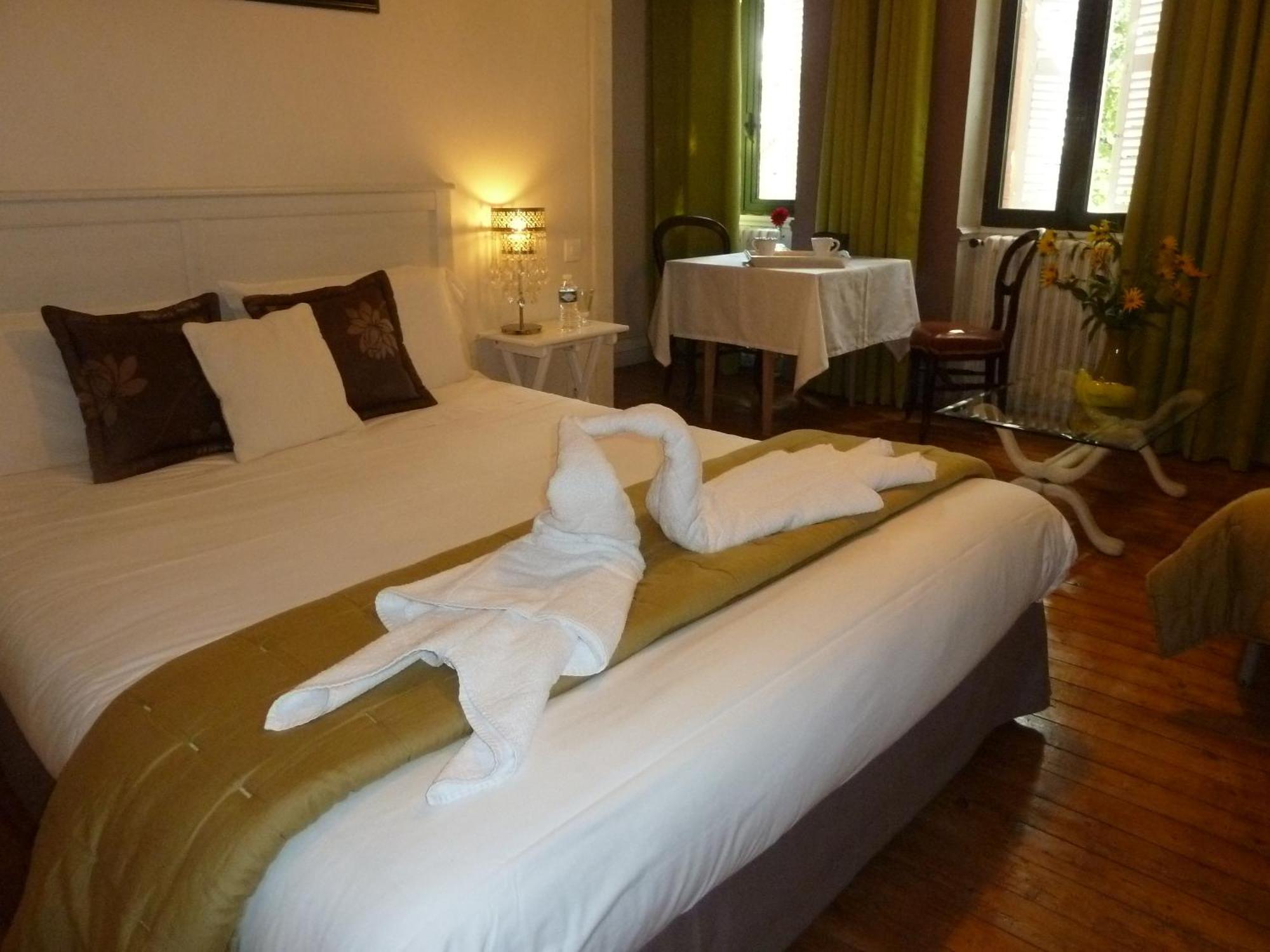 Chambre D'Hotes "Le Village" Villenouvelle Phòng bức ảnh
