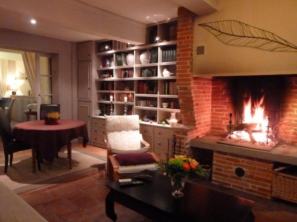 Chambre D'Hotes "Le Village" Villenouvelle Ngoại thất bức ảnh